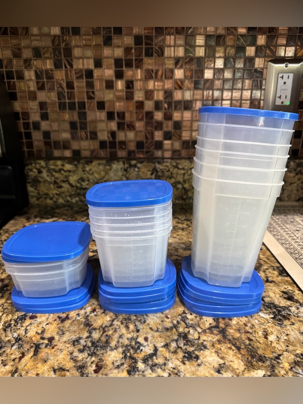 30-Piece Tupperware Set